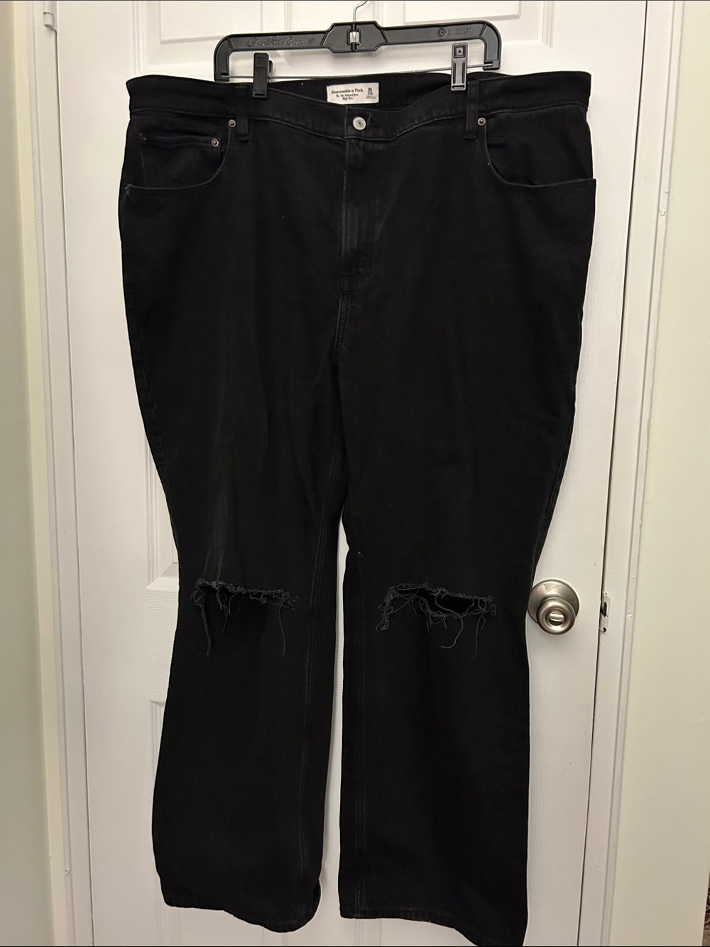 Abercrombie & Fitch Black High-Rise Relaxed Jeans